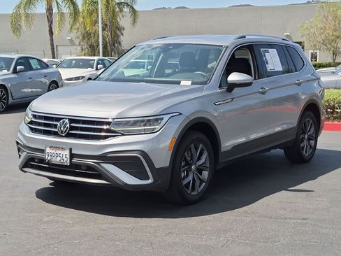 Used 2022 Volkswagen Tiguan SE AWD/4WD image 5
