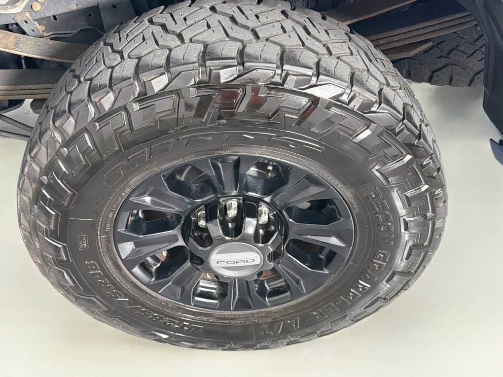Used 2020 Ford F250 Lariat w/ Tremor Off-Road Package AWD/4WD image 31