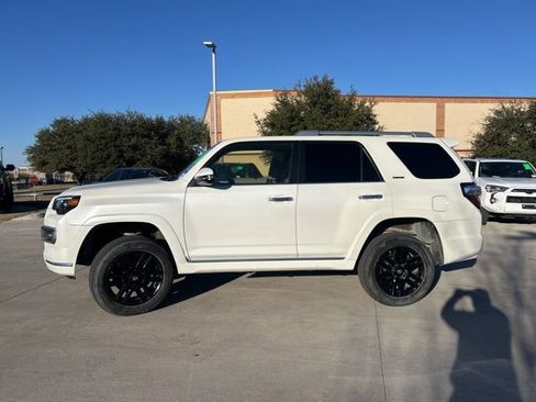 Used 2020 Toyota 4Runner Limited image 6