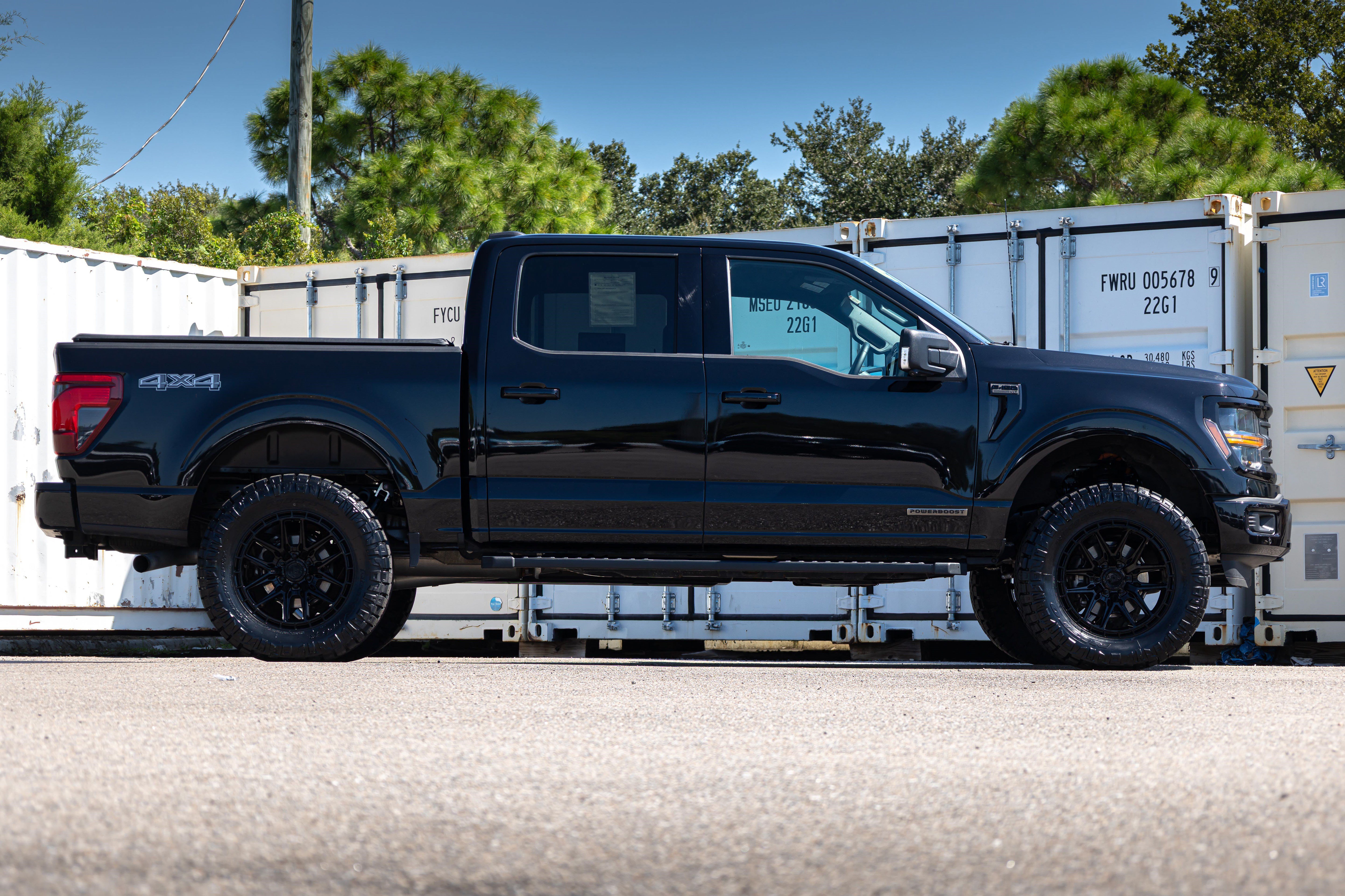 Used 2024 Ford F150 Platinum w/ FX4 Off-Road Package AWD/4WD image 3