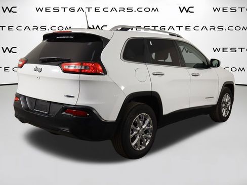 Used 2018 Jeep Cherokee Latitude Plus image 41
