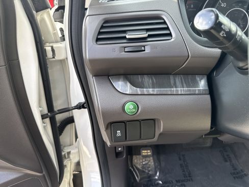 Used 2012 Honda CR-V EX-L image 19