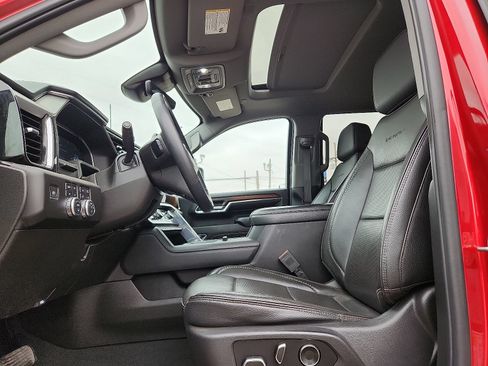 Used 2024 GMC Sierra 2500 Denali w/ Denali Reserve Package AWD/4WD image 11