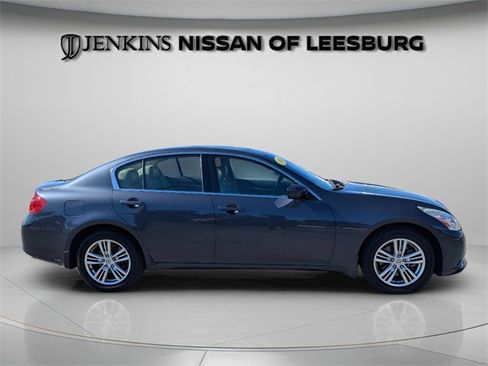 Used 2010 INFINITI G37 X w/ Premium Pkg image 14