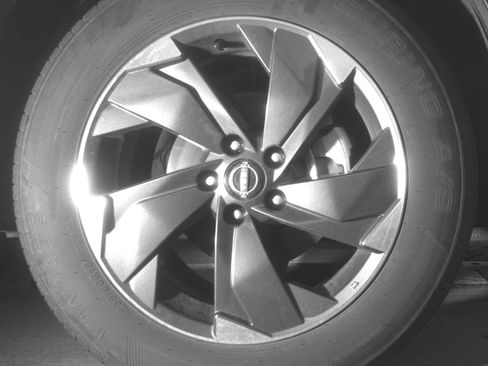 Used 2025 Nissan Rogue SV image 13