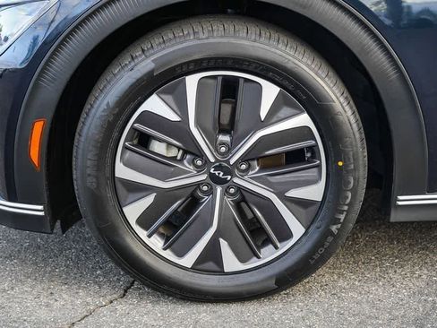 Certified 2024 Kia EV6 Light RWD image 10