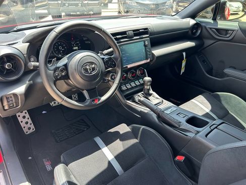 Used 2026 Toyota GR86 Premium RWD image 16