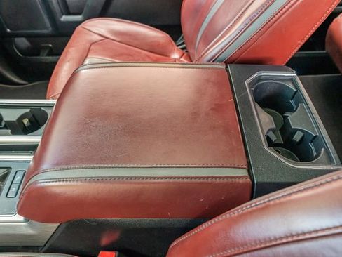 Used 2018 Ford F150 Platinum w/ Equipment Group 701A Luxury image 32