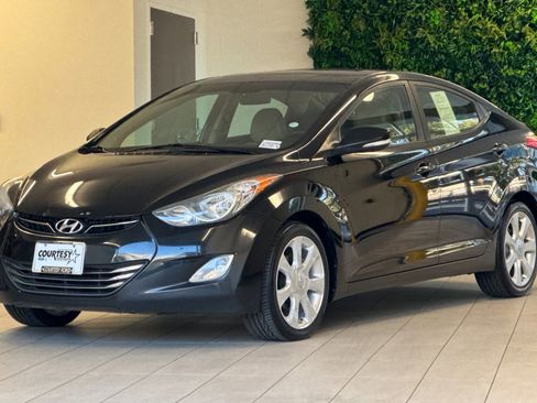 Used 2012 Hyundai Elantra Limited w/ Technology Pkg 5 image 8