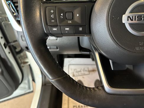 Used 2021 Nissan Rogue SL AWD/4WD image 11