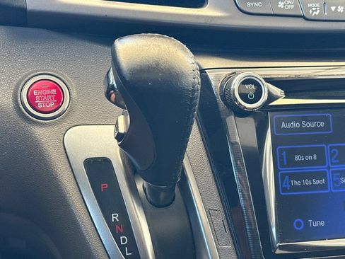 Used 2015 Honda Odyssey Touring image 21