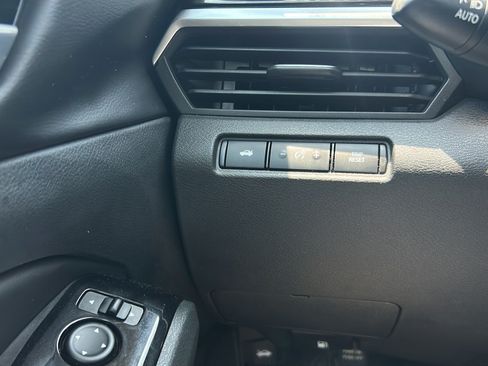 Used 2025 Nissan Altima 2.5 SR w/ SR Premium Package FWD image 27