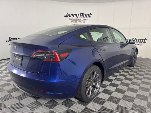 Used 2023 Tesla Model 3 Standard Range RWD image 7