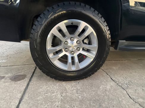 Used 2019 Chevrolet Tahoe LT image 36