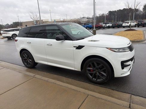 Used 2024 Land Rover Range Rover Sport Dynamic SE image 24