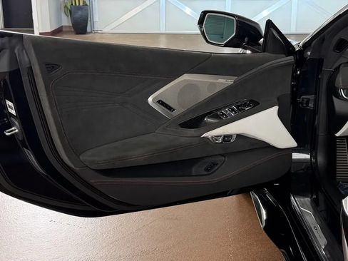 Used 2023 Chevrolet Corvette Z06 RWD image 15