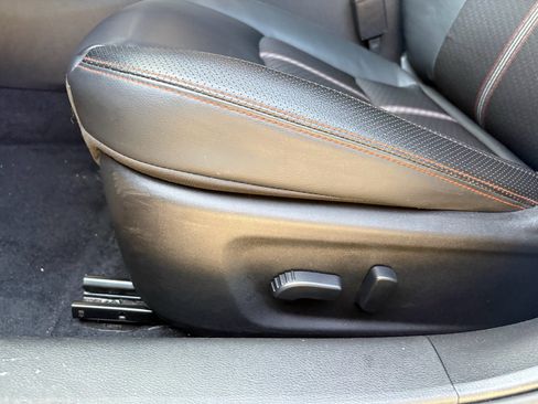 Used 2025 Nissan Altima 2.5 SR AWD/4WD image 13