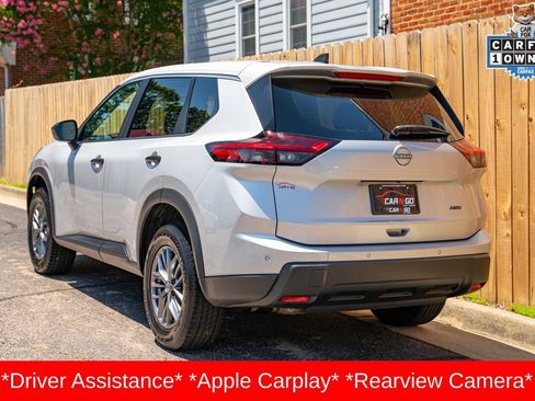 Used 2024 Nissan Rogue S AWD/4WD image 9