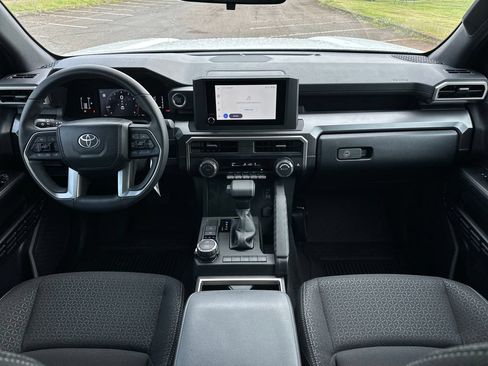 Used 2026 Toyota 4Runner SR5 AWD/4WD image 13