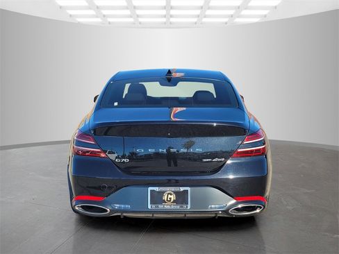 Used 2022 Genesis G70 3.3T image 5