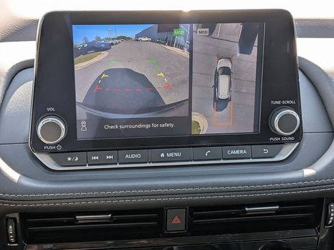 Used 2023 Nissan Rogue SL image 23