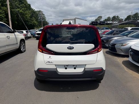 Used 2021 Kia Soul LX FWD image 6
