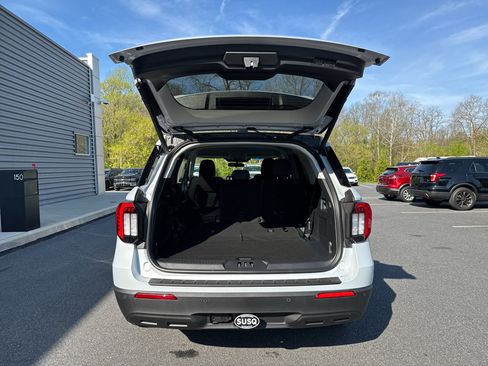 New 2026 Ford Explorer Active image 8