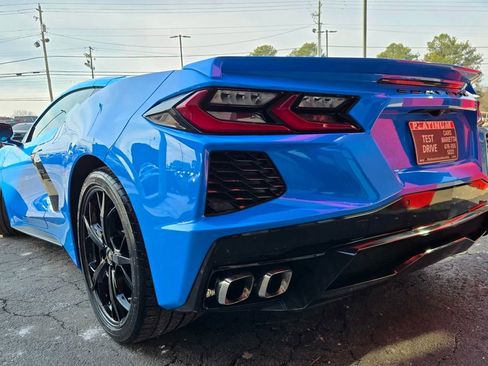 Used 2022 Chevrolet Corvette Stingray w/ Engine Appearance Package image 4
