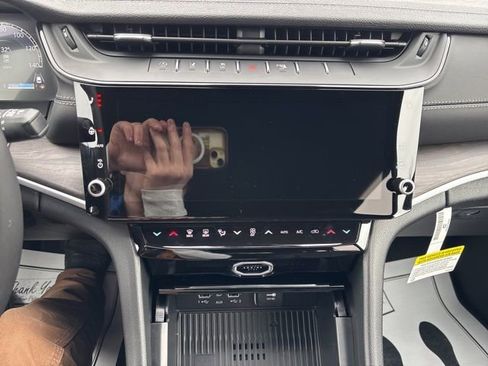 New 2026 Jeep Grand Cherokee Limited image 13