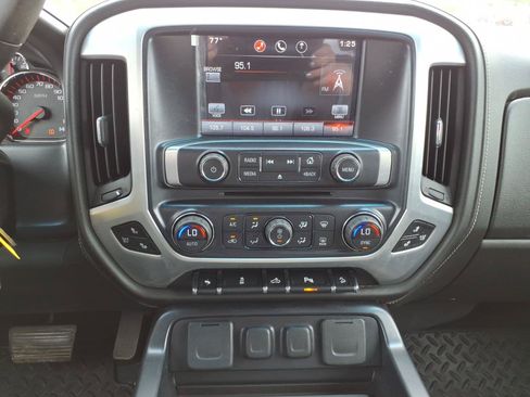 Used 2015 GMC Sierra 1500 SLT w/ SLT Crew Cab Value Package AWD/4WD image 19