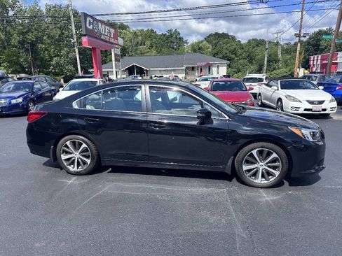 Used 2016 Subaru Legacy 2.5i Limited AWD/4WD image 3