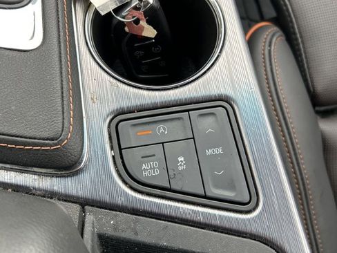 Used 2023 Cadillac CT4 Sport w/ LPO, ONYX Package image 4