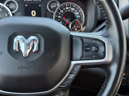 Used 2024 RAM 3500 Big Horn image 24