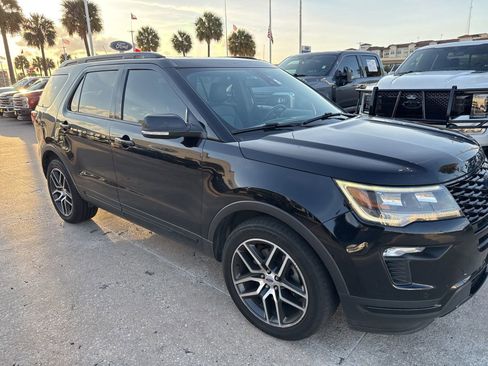 Used 2019 Ford Explorer Sport w/ Equipment Group 401A AWD/4WD image 3