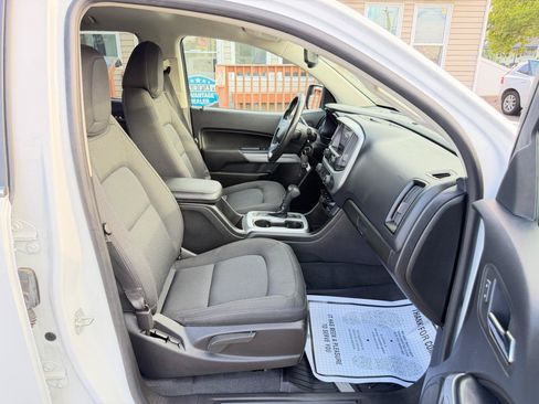 Used 2021 Chevrolet Colorado LT w/ LT Convenience Package AWD/4WD image 45