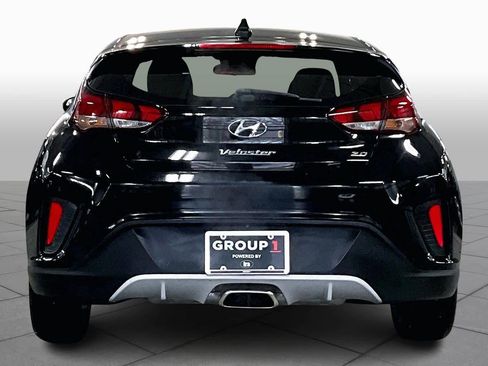 Used 2019 Hyundai Veloster 2.0 image 4