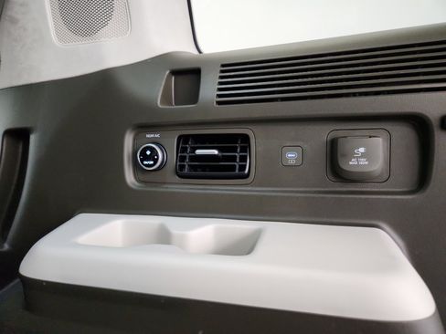 Used 2024 Hyundai Santa Fe Calligraphy image 35