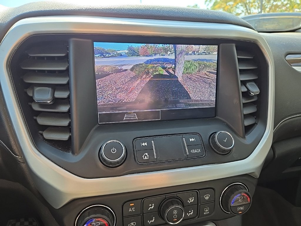Used 2020 GMC Acadia SLE w/ Driver Convenience Package AWD/4WD image 18