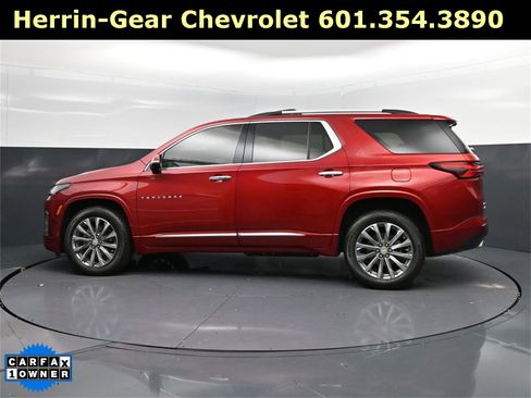 Used 2023 Chevrolet Traverse Premier w/ LPO, Floor Liner Package image 15