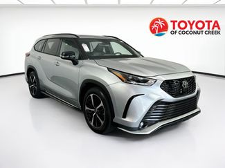 Used 2021 Toyota Highlander XSE FWD video 1