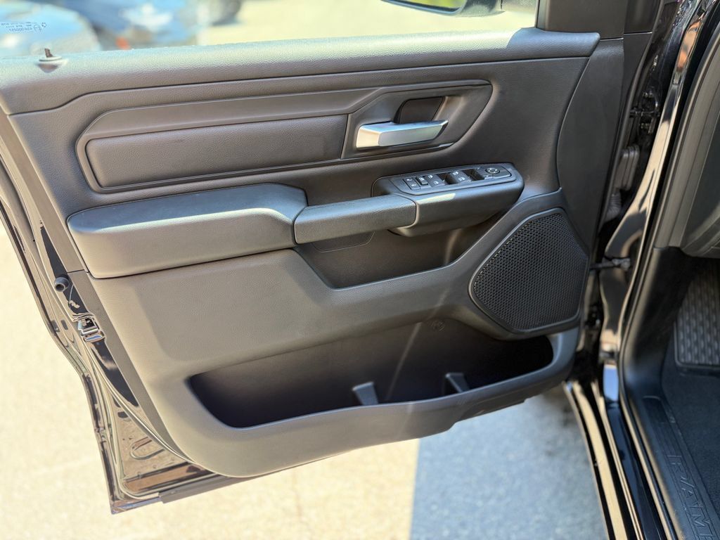 New 2026 RAM 1500 Tradesman AWD/4WD image 18