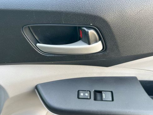 Used 2014 Honda CR-V LX image 18