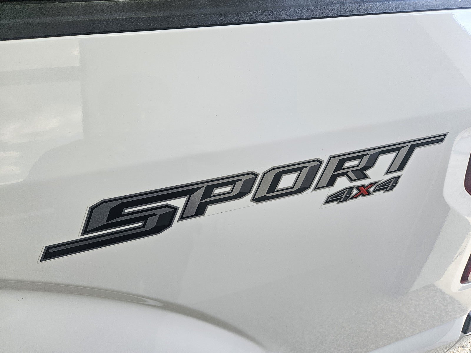 Used 2016 Ford F150 XLT w/ Equipment Group 302A Luxury AWD/4WD image 29