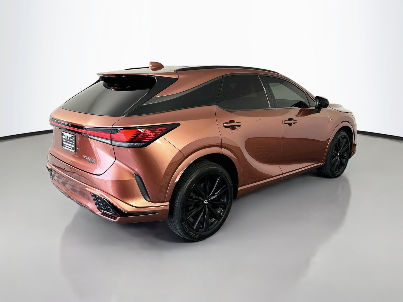 Used 2023 Lexus RX 500h F Sport w/ Cold Area Package AWD/4WD image 7