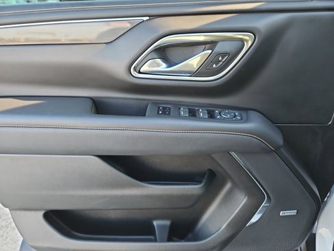 Used 2023 GMC Yukon AT4 w/ AT4 Premium Package image 22