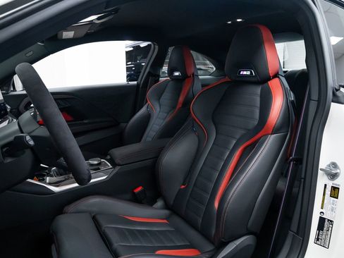 Used 2025 BMW M2 w/ Lighting Package image 17