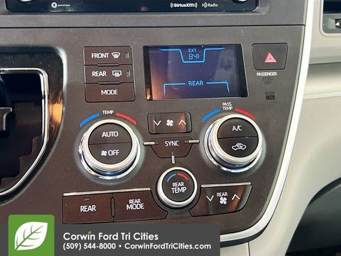 Used 2018 Toyota Sienna LE FWD image 9
