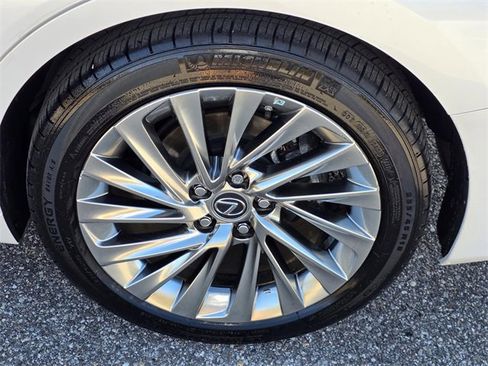 Certified 2023 Lexus ES 300h Ultra Luxury w/ Accessory Package (Z2) image 38