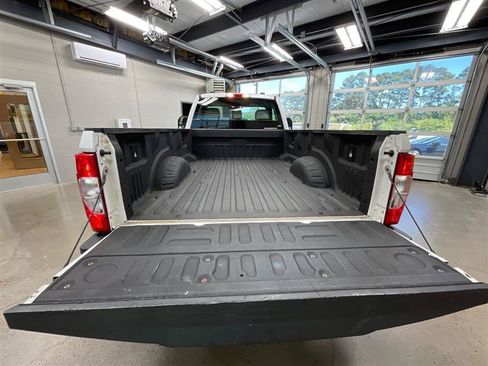 Used 2021 Ford F250 XL w/ Power Equipment Group RWD image 17