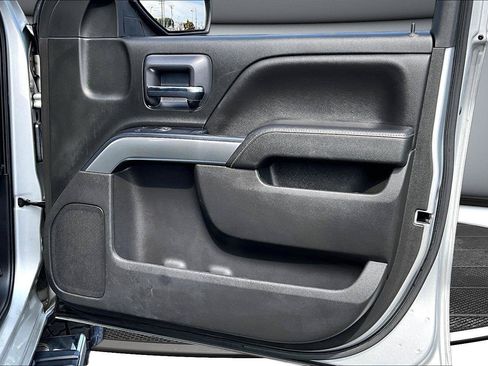 Used 2018 Chevrolet Silverado 1500 LT w/ LT Eassist Package AWD/4WD image 28